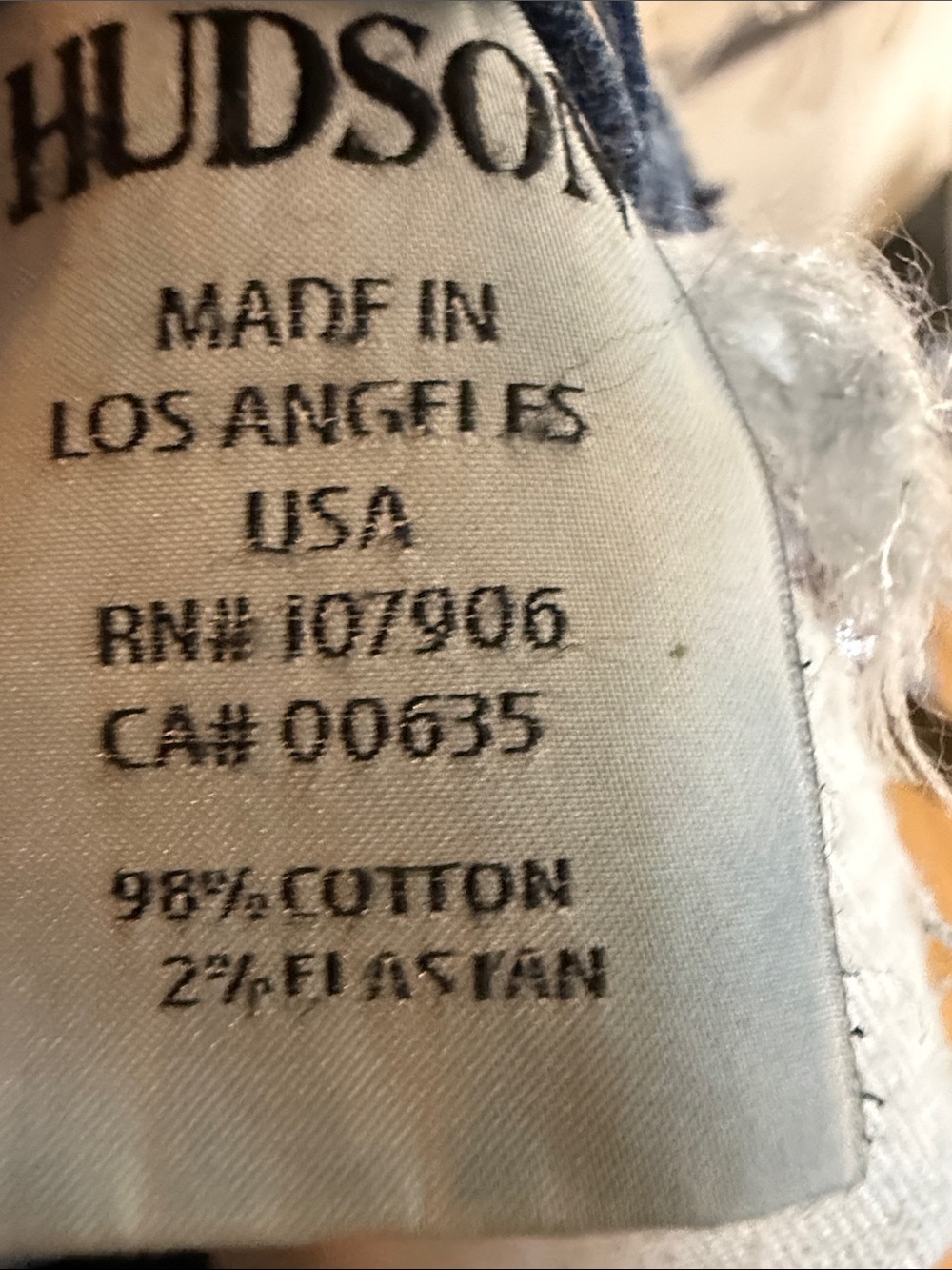 HUDSON Jeans Size 28 - Picture 5 of 6